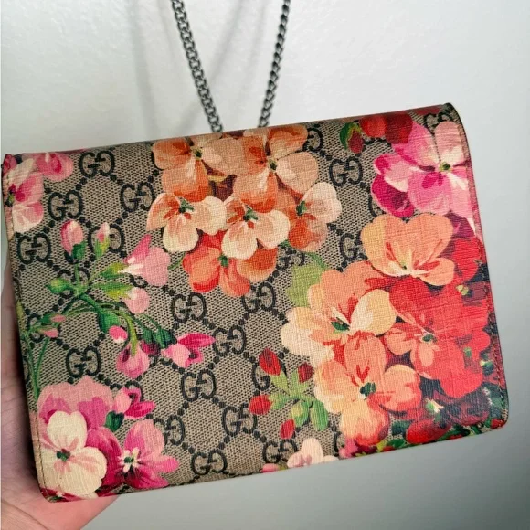 GUCCI GG Supreme Dionysus Small Floral Crossbody Bag - Picture 4 of 10